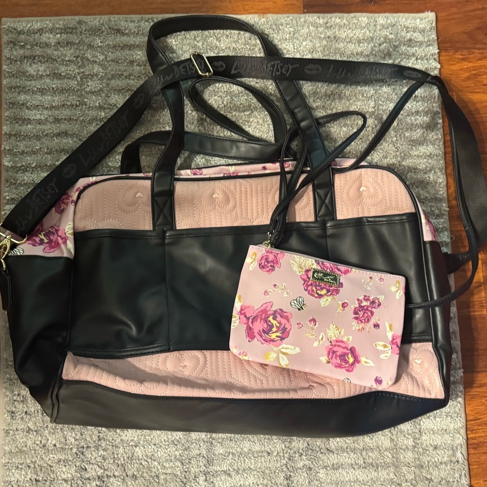 Betsey Johnson Black and Pink Floral Baby Bag with Pouch nwot